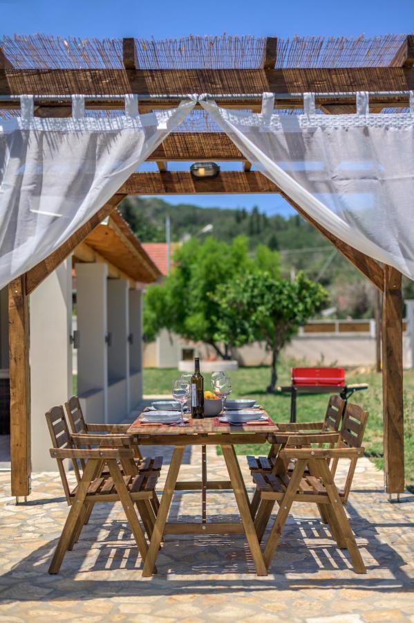 Villa Veneto Luxury Holidays Melíssia Buitenkant foto